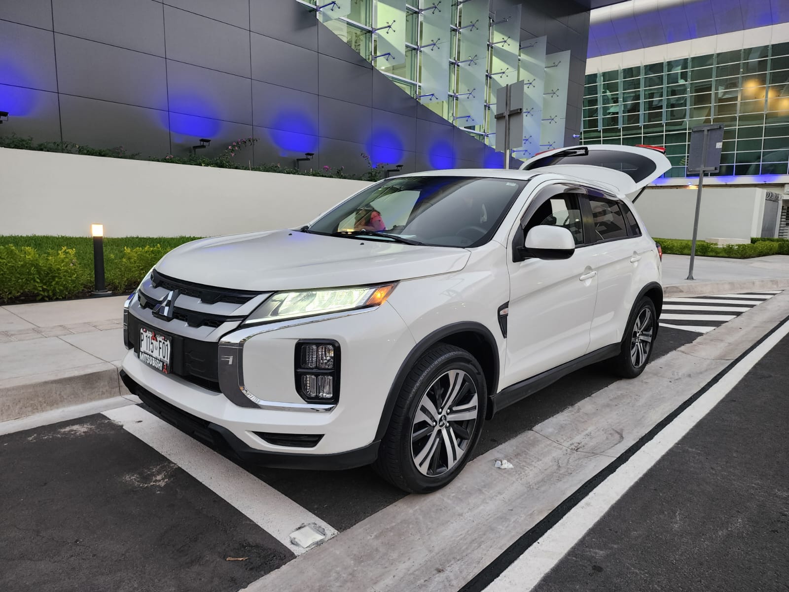 Mitsubishi Sport 2021